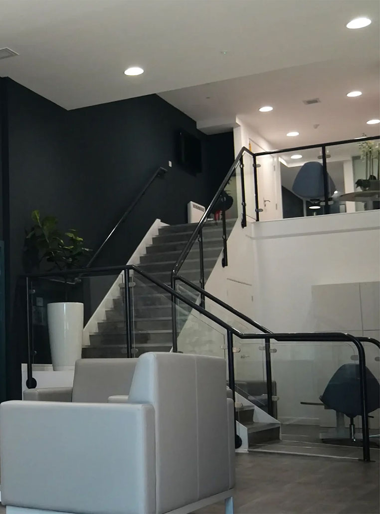 Outside Horizontal 1